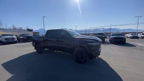2026 RAM 1500 Warlock Crew Cab 4x4 5'7' Box