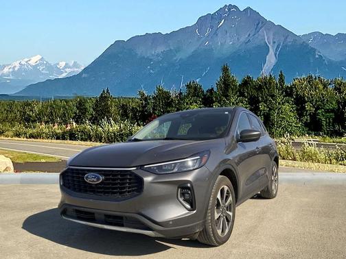 2023 Ford Escape Platinum