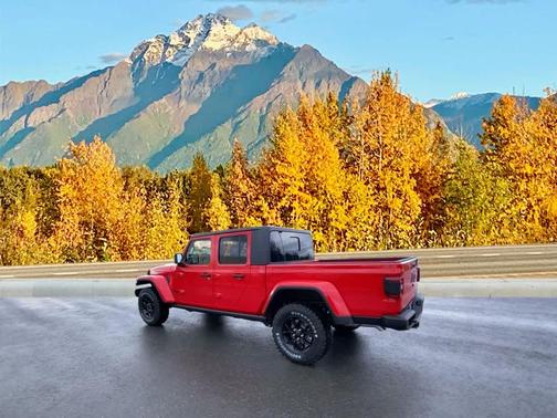 2025 Jeep Gladiator Willys