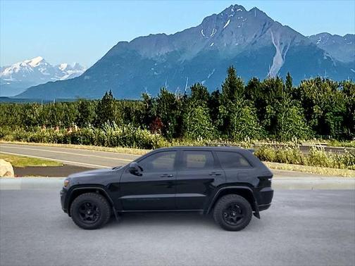 2022 Jeep Grand Cherokee Altitude