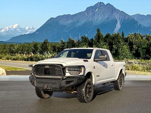 2022 RAM 2500 Laramie Mega Cab 4x4 6'4' Box