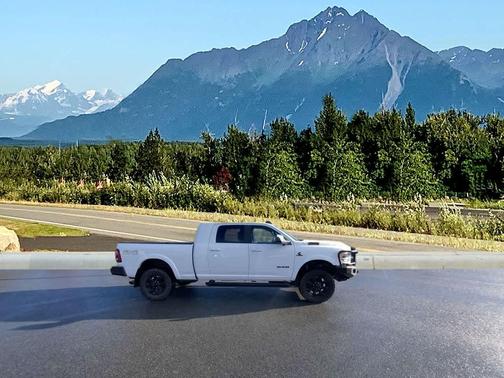 2022 RAM 2500 Laramie Mega Cab 4x4 6'4' Box
