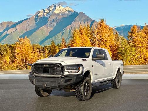 2022 RAM 2500 Laramie Mega Cab 4x4 6'4' Box