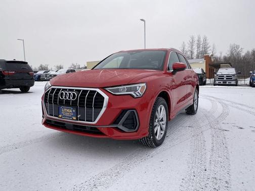 2024 Audi Q3 Premium 45 TFSI S line quattro Tiptronic