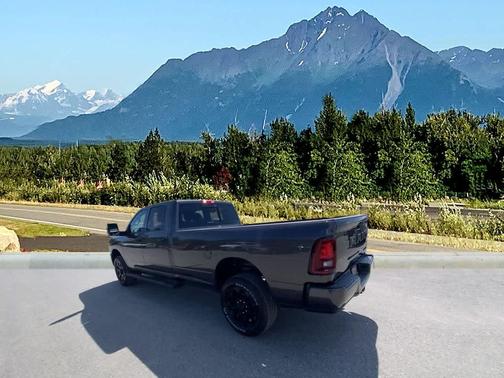 Granite Crystal Metallic Clearcoat 2026 RAM 2500 Black Express Crew Cab 4x4 8' Box