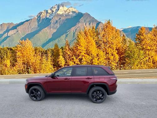 2025 Jeep Grand Cherokee Altitude