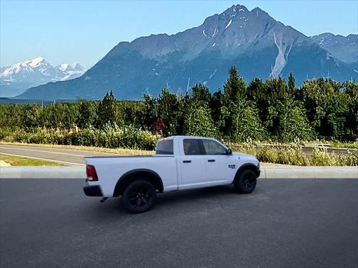 2022 RAM 1500 Classic Warlock Quad Cab 4x4 6'4' Box