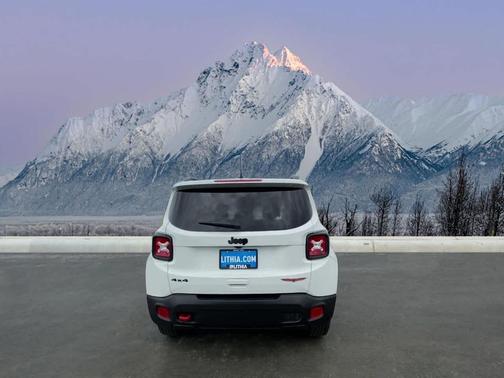 2023 Jeep Renegade Trailhawk