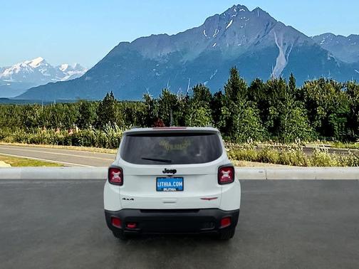 2023 Jeep Renegade Trailhawk