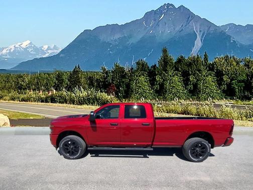 Molten Red Pearlcoat 2026 RAM 2500 Black Express Crew Cab 4x4 8' Box