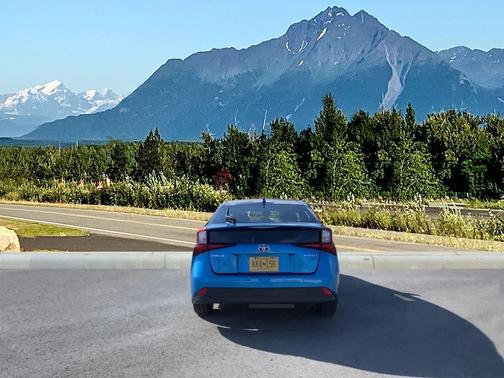 2022 Toyota Prius XLE