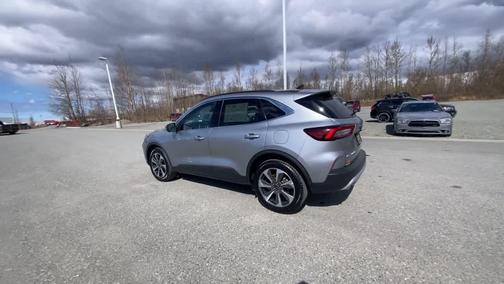 Iconic Silver Metallic 2024 Ford Escape Platinum