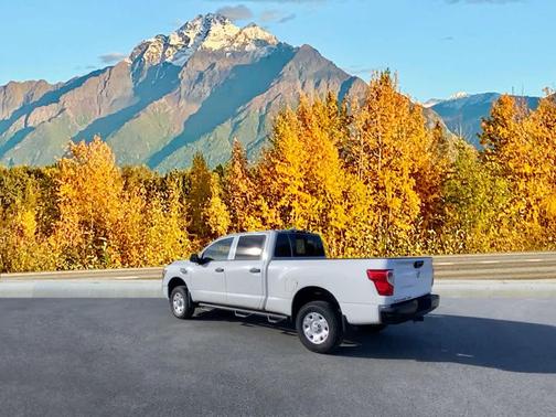 2022 Nissan Titan XD S