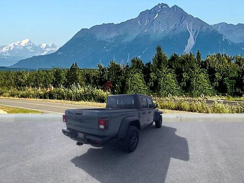 Anvil Clearcoat 2026 Jeep Gladiator Sport