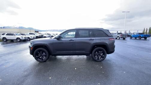 2025 Jeep Grand Cherokee Altitude