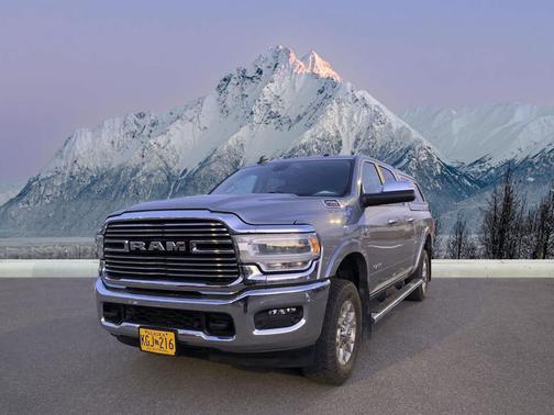 2021 RAM 2500 Laramie Crew Cab 4x4 6'4' Box