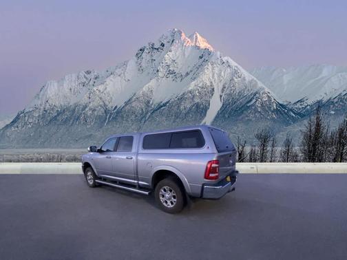 2021 RAM 2500 Laramie Crew Cab 4x4 6'4' Box