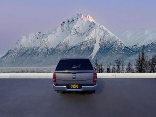 2021 RAM 2500 Laramie Crew Cab 4x4 6'4' Box