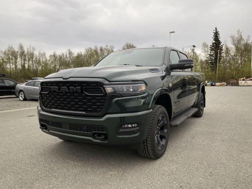Serrano Green Metallic 2026 RAM 1500 Big Horn/Lone Star