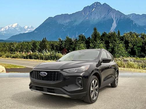 Agate Black Metallic 2024 Ford Escape Platinum