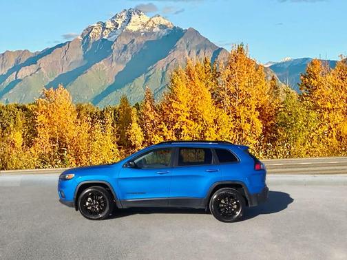 2023 Jeep Cherokee Altitude