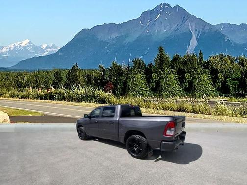 Granite Crystal Metallic Clearcoat 2022 RAM 1500 Big Horn/Lone Star