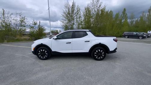 Atlas White 2025 Hyundai SANTA CRUZ SEL