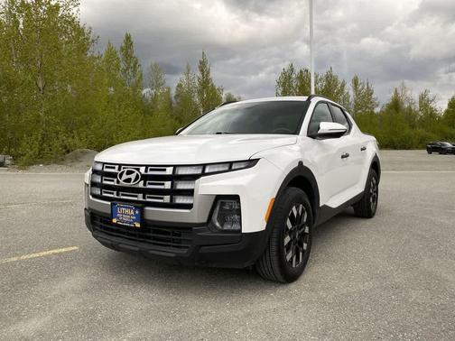 Atlas White 2025 Hyundai SANTA CRUZ SEL
