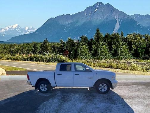 2022 RAM 1500 Classic SLT