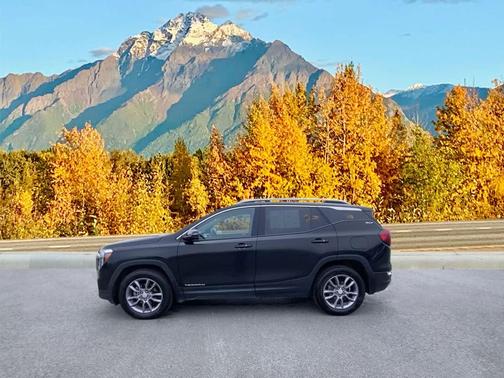 2023 GMC Terrain SLT