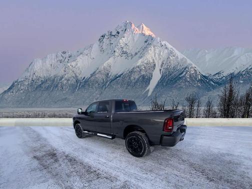 2026 RAM 2500 Black Express Crew Cab 4x4 6'4' Box