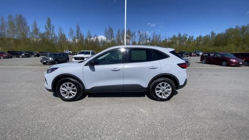 Space Silver Metallic 2025 Ford Escape Active