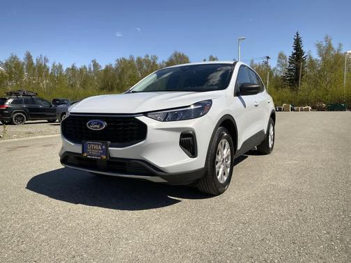 Space Silver Metallic 2025 Ford Escape Active