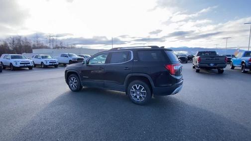 2023 GMC Acadia AWD SLT