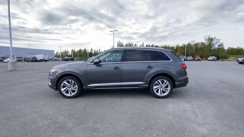 2023 Audi Q7 55 Premium Plus