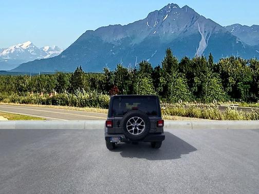Granite Crystal Metallic Clearcoat 2026 Jeep Wrangler Sport S