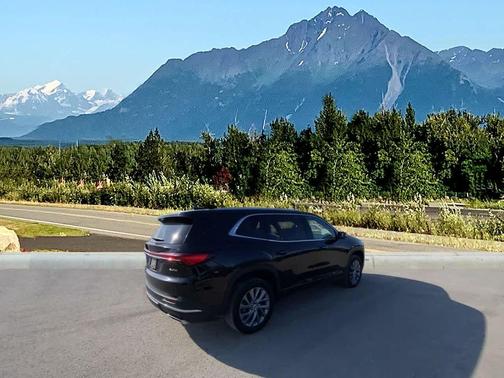 2025 Buick Enclave Preferred FWD