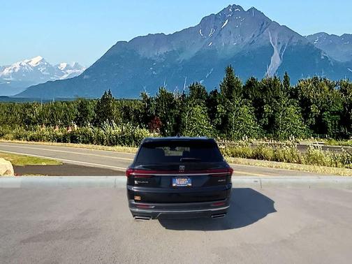 2025 Buick Enclave Preferred FWD