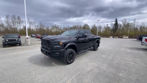 Diamond Black Crystal Pearlcoat 2026 RAM 2500 Tradesman Crew Cab 4x4 6'4' Box