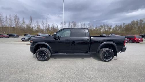 Diamond Black Crystal Pearlcoat 2026 RAM 2500 Tradesman Crew Cab 4x4 6'4' Box