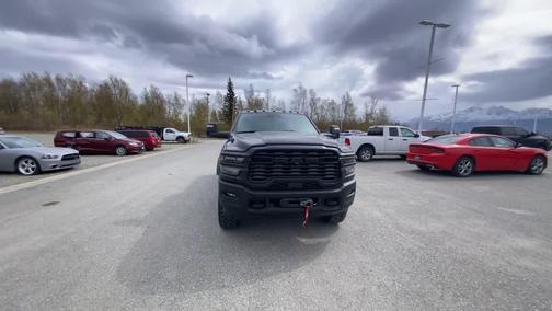 Diamond Black Crystal Pearlcoat 2026 RAM 2500 Tradesman Crew Cab 4x4 6'4' Box
