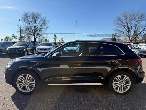 2018 Audi Q5 2.0T Premium Plus