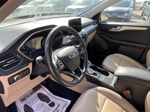 White 2021 Ford Escape SEL