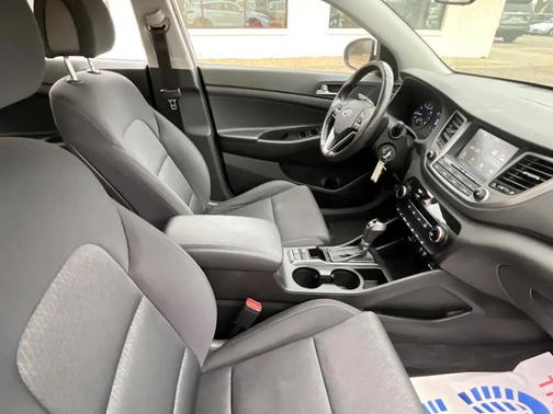 2018 Hyundai TUCSON SEL