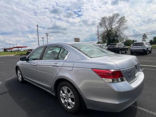 Alabaster Silver Metallic 2008 Honda Accord LX-P