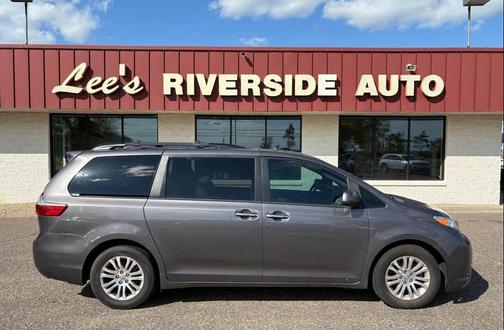 2017 Toyota Sienna XLE Premium
