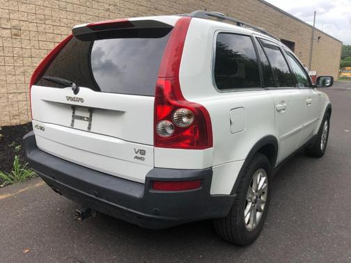 2005 Volvo XC90 V8 for sale in Philadelphia, PA - image 3
