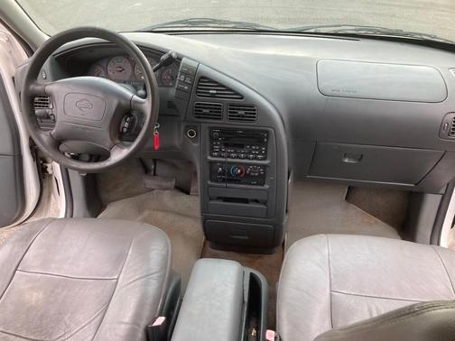 2002 Nissan Quest GXE for sale in Philadelphia, PA - image 9