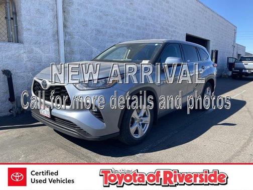 2020 Toyota Highlander LE