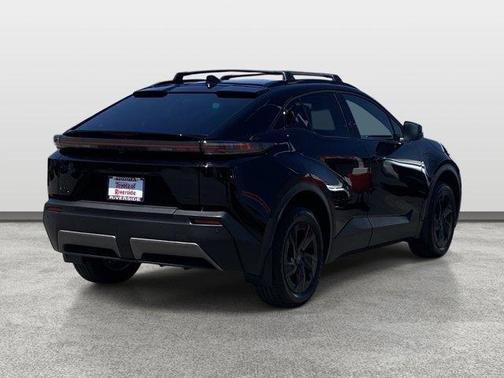 Midnight Black Metallic 2026 Toyota C-HR SE